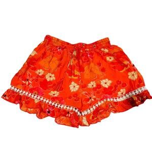 Z & L Europe Bohemian Shorts, Size Medium